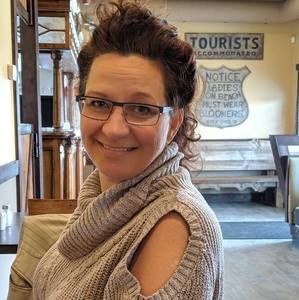 Meet your Posher, Pamela